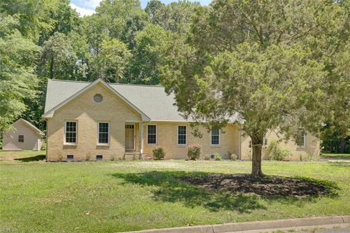 204 Arch Rd, Chesapeake, VA, 23322-6702 | Card Image