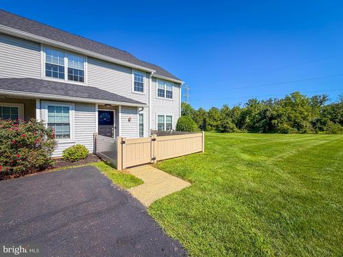 94 Stockton Court, NEWTOWN, PA, 18940 | Card Image
