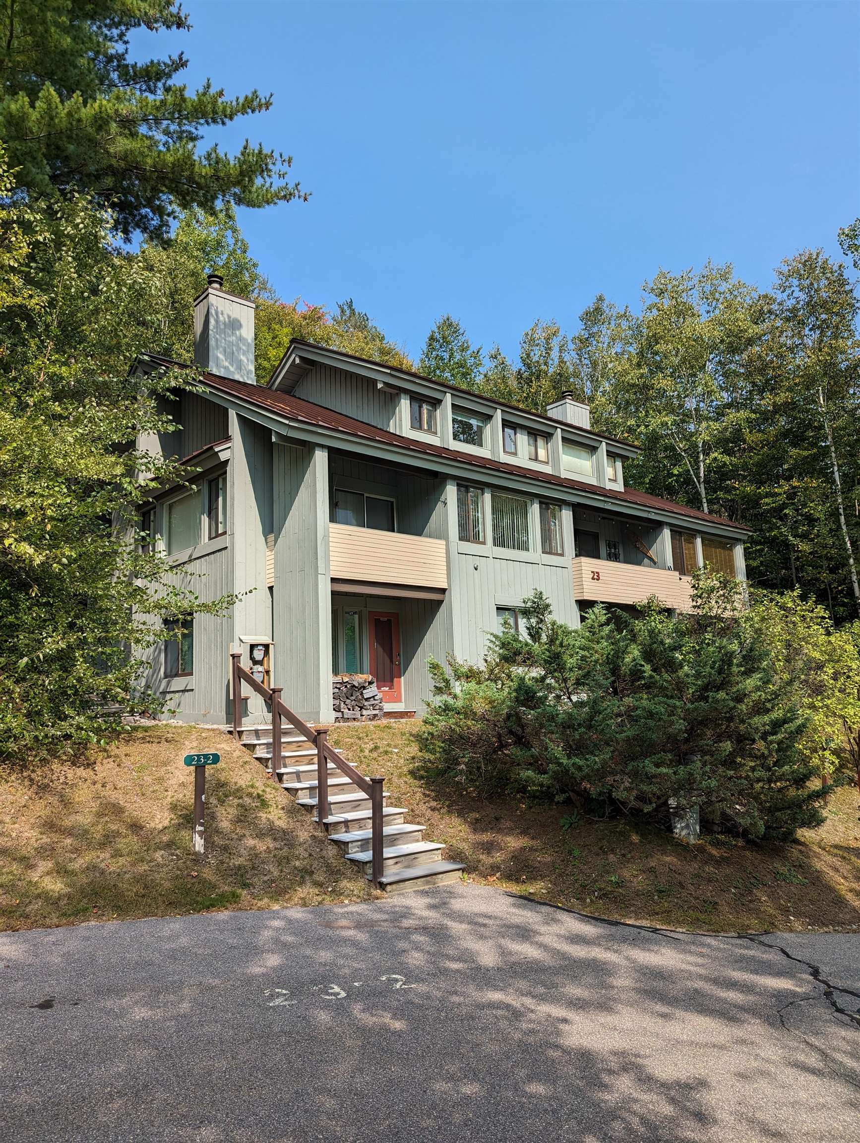 2 upper 23 Birch Road, Sold in Lincoln Zoocasa