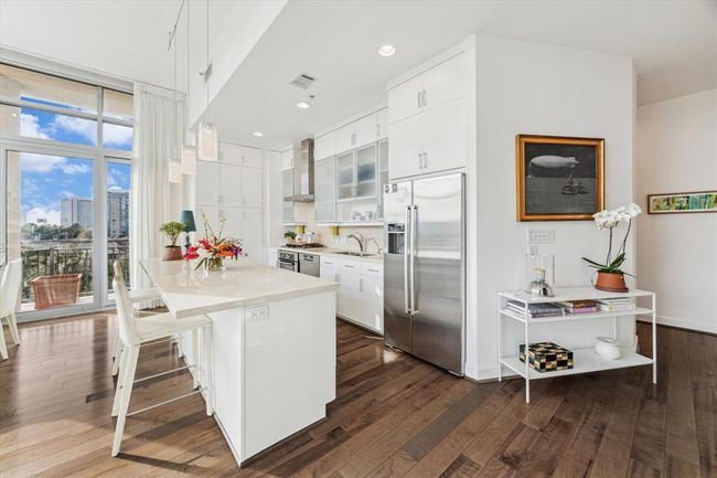 APT-505 - 2207 Bancroft St, Condo with 2 bedrooms, 2 bathrooms and 2 parking in Houston TX | Image 9