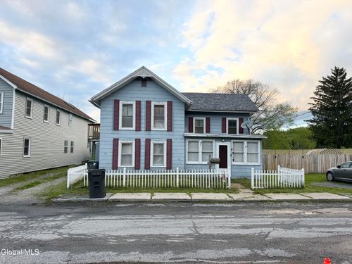 11 Nixon St, Hoosick Falls, NY, 12090-1507 | Card Image