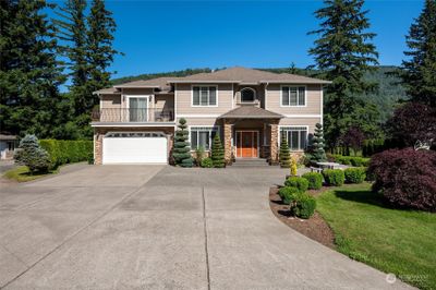 8684 Tilbury Road, House other with 5 bedrooms, 3 bathrooms and 2 parking in Maple Falls WA | Image 1