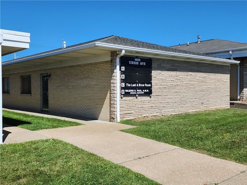 1623 Union Ave, Natrona Heights, PA, 15065-2136 | Card Image