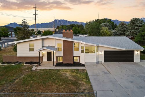 5909 Sanford Dr, Murray, UT, 84123-6803 | Card Image
