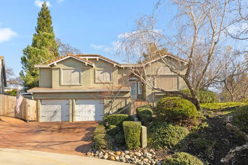 100 Hensey Ct, Folsom, CA, 95630-5238 | Card Image