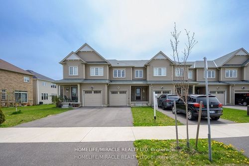 327 Pumpkin Pass, Hamilton, ON, L0R1C0 | Card Image