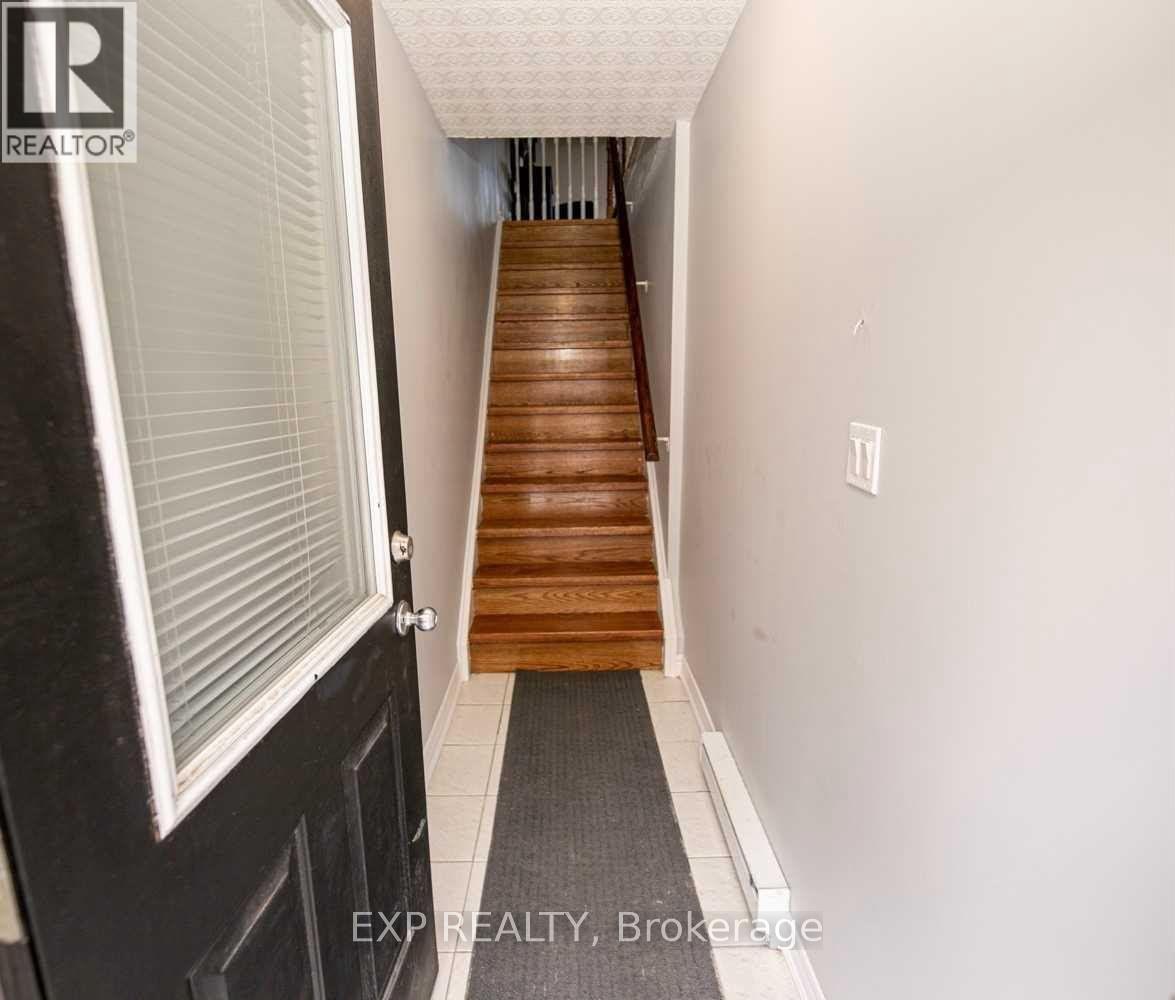 Residential Lease in Toronto (Ionview) 3