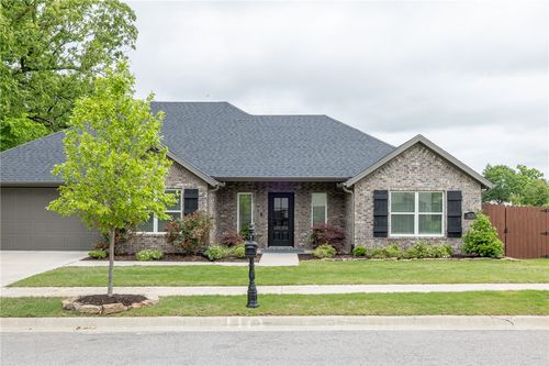 1620 N Dawes St, Fayetteville, AR, 72701 | Card Image