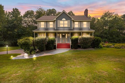 10 Bicknell Dr, Mendon, MA, 01756-1178 | Card Image