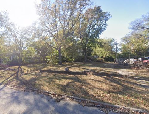 416 S Grand Ave, Okmulgee, OK, 74447-5132 | Card Image