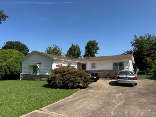 508 W Toledo Pl, Broken Arrow, OK, 74012-6427 | Card Image