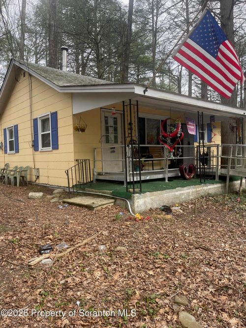 648 Burger Hollow Rd, Kunkletown, PA, 18058-7765 | Card Image