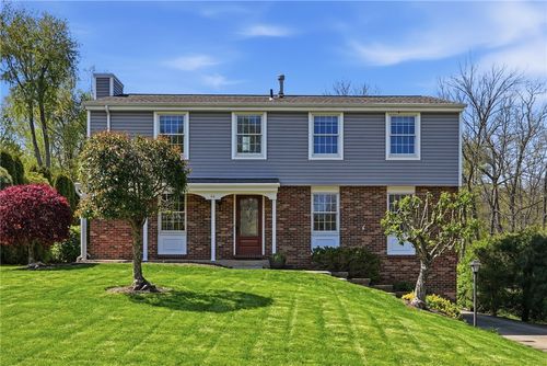 44 Forest Glen Dr, Imperial, PA, 15126-9623 | Card Image