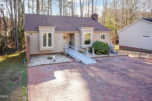 906 Windrace Trl, Sanford, NC, 27332-8034 | Card Image