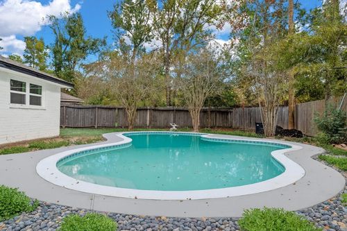 6126 Knotty Post Ln, Spring, TX, 77373-7046 | Card Image