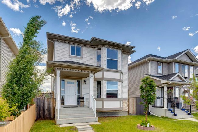 803 Taradale Dr Ne, House detached with 4 bedrooms, 3 bathrooms and 3 parking in Calgary AB | Image 1