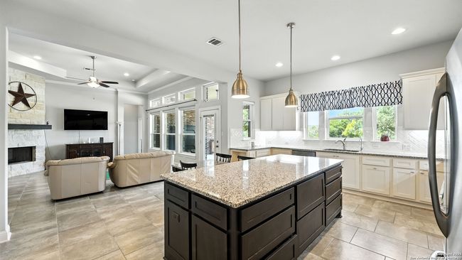 179 Prairie Dawn, House other with 3 bedrooms, 3 bathrooms and null parking in Spring Branch TX | Image 10