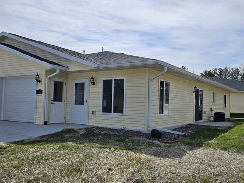 1161 Maple St, Reedsburg, WI, 53959-2006 | Card Image