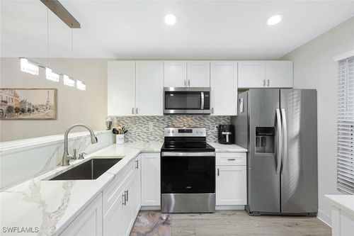 a-103-1885 Courtyard Way, NAPLES, FL, 34112-5332 | Card Image