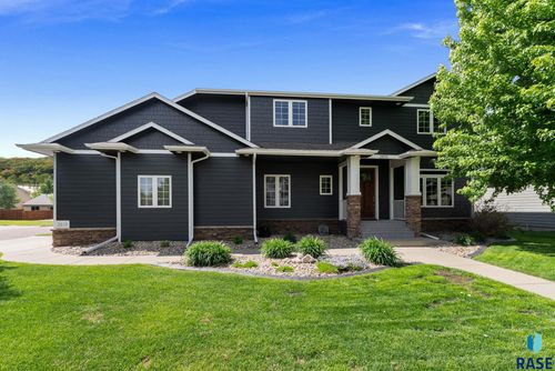 2613 E Yorkshire St, Sioux Falls, SD, 57108-2803 | Card Image