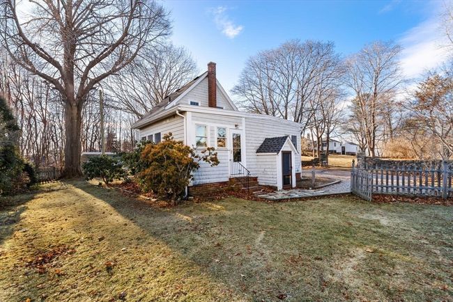 97 Mount Pleasant Ave, House other with 2 bedrooms, 2 bathrooms and 3 parking in Gloucester MA | Image 26
