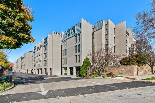 apt-311-650 Winnetka Mews, Winnetka, IL, 60093-1961 | Card Image