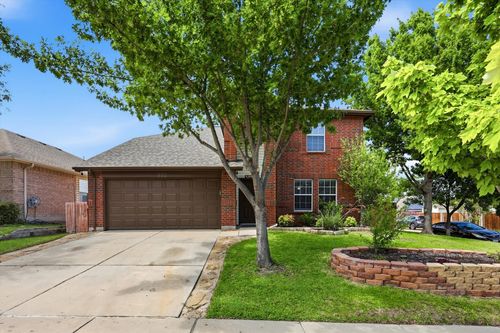 800 Poncho Ln, Haslet, TX, 76052-2959 | Card Image