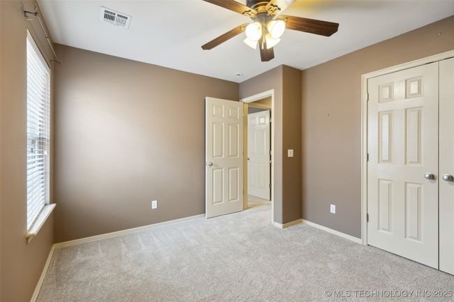 Upstairs Bedroom | Image 20
