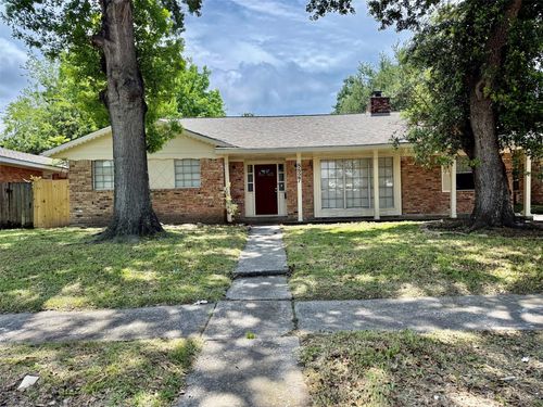 8827 Rowan Ln, Houston, TX, 77036-5345 | Card Image