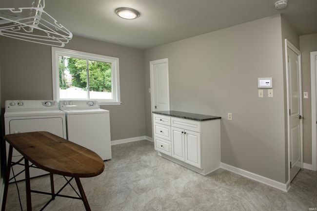 724 The Cir, House other with 3 bedrooms, 2 bathrooms and null parking in Elkhart IN | Image 26