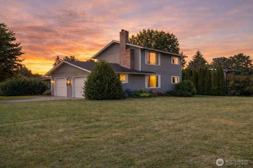 2010 Sandalwood St, Mount Vernon, WA, 98273-2357 | Card Image