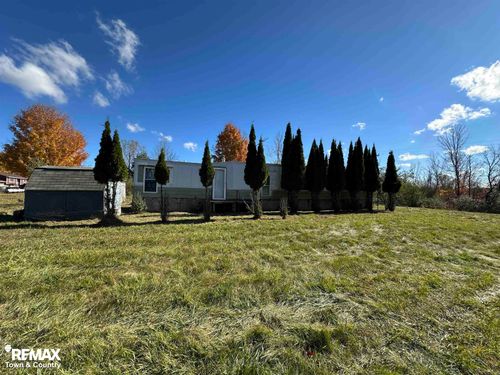 3077 Phelps Lake Rd, Mayville, MI, 48744-9554 | Card Image