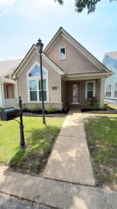 1197 Misty Isle Dr, Memphis, TN, 38103-8920 | Card Image