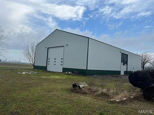 5731 W 408th Rd, Bertrand, MO, 63823-8102 | Card Image