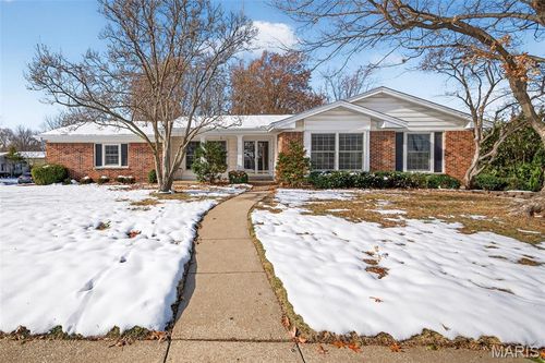 3701 Harmann Estates Dr, Bridgeton, MO, 63044-2851 | Card Image