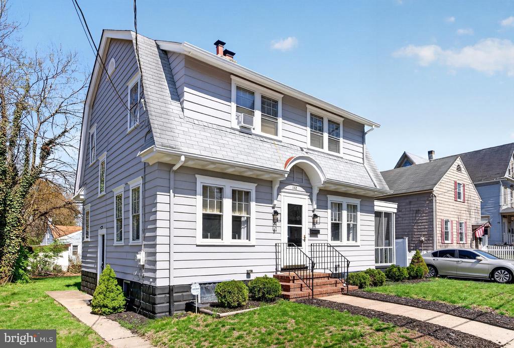 Residential in WOODBURY