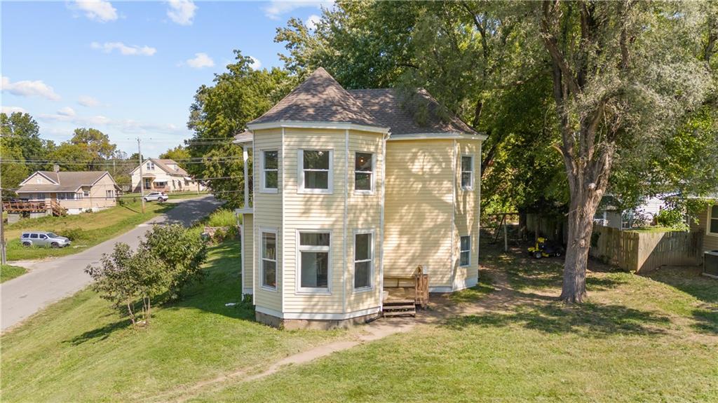 5th Ave, Saint Joseph, MO 64505
