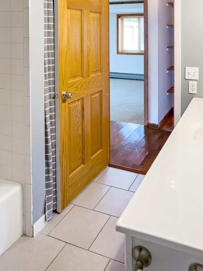 5440 Three Points Blvd - Bathroom | Image 16