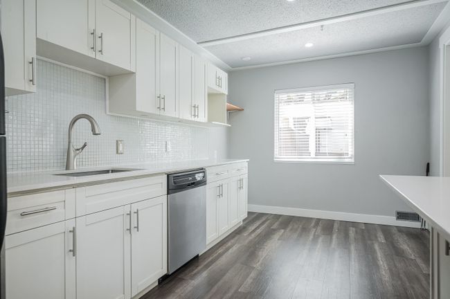 109 - 14153 104 Avenue, Townhouse with 2 bedrooms, 1 bathrooms and 1 parking in Surrey BC | Image 19