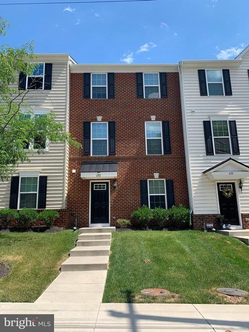 652 E Chestnut St, SOUDERTON, PA, 18964-1144 | Card Image