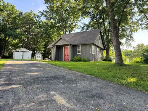 110 W 7th St, Knob Noster, MO, 65336-1106 | Card Image