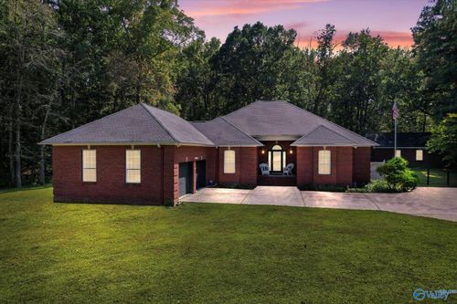 123 Chambers Rd, Arab, AL, 35016-5057 | Card Image