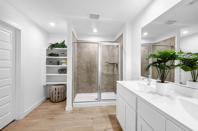 *Images and 3D tour are for illustration only and options may vary from home as built. | Image 24