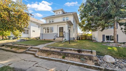 1327 8th Ave N, Fort Dodge, IA, 50501-3332 | Card Image