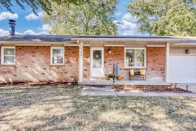 303 N James Ave, House other with 3 bedrooms, 2 bathrooms and null parking in Haysville KS | Image 2