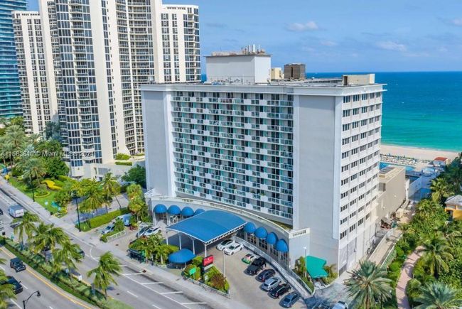 440 - 19201 Collins Ave, Condo with 0 bedrooms, 1 bathrooms and null parking in Sunny Isles Beach FL | Image 23