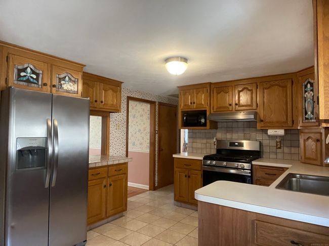68 Dewey Ave, House other with 2 bedrooms, 2 bathrooms and null parking in Plainville CT | Image 7