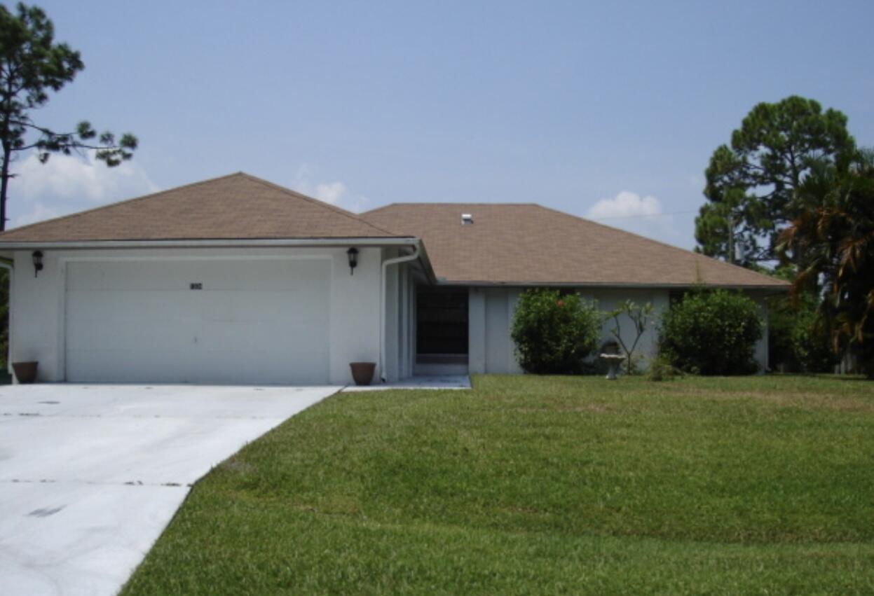 Roundhill Ave, Palm Bay, FL 32907