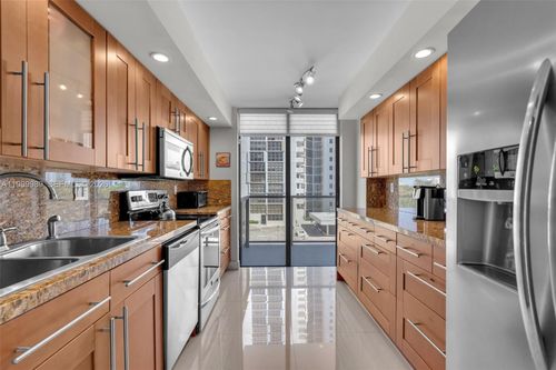 apt-602-18151 Ne 31st Ct, Aventura, FL, 33160-2661 | Card Image