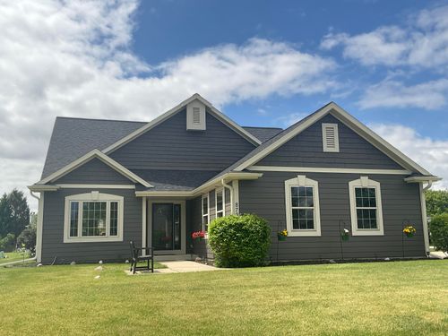 8791 S Clover Cir, Oak Creek, WI, 53154 | Card Image